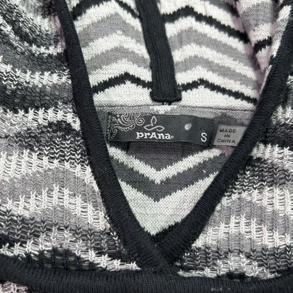 Prana Dress Womens Small‎ Gray Black Chevron Meryl Sweater Hoodie Midi V-Neck